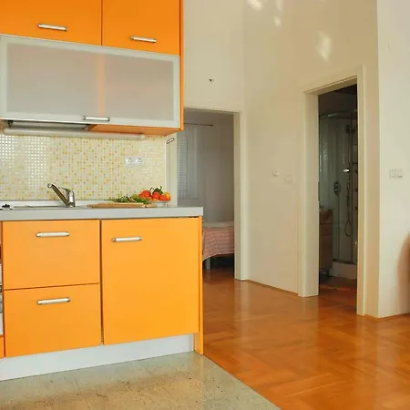 Antonela Apartment *